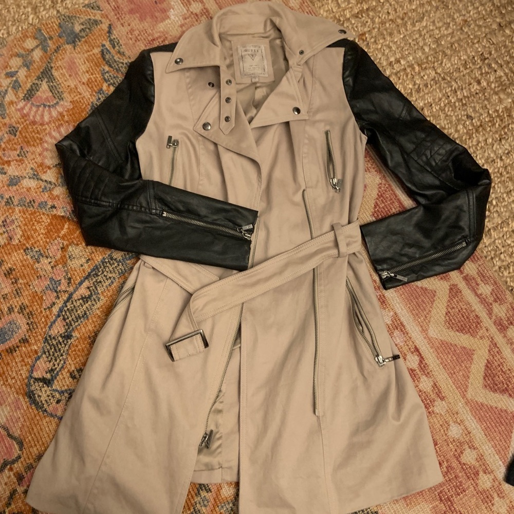 Guess LONG-SLEEVE QUILTED TRENCH COAT